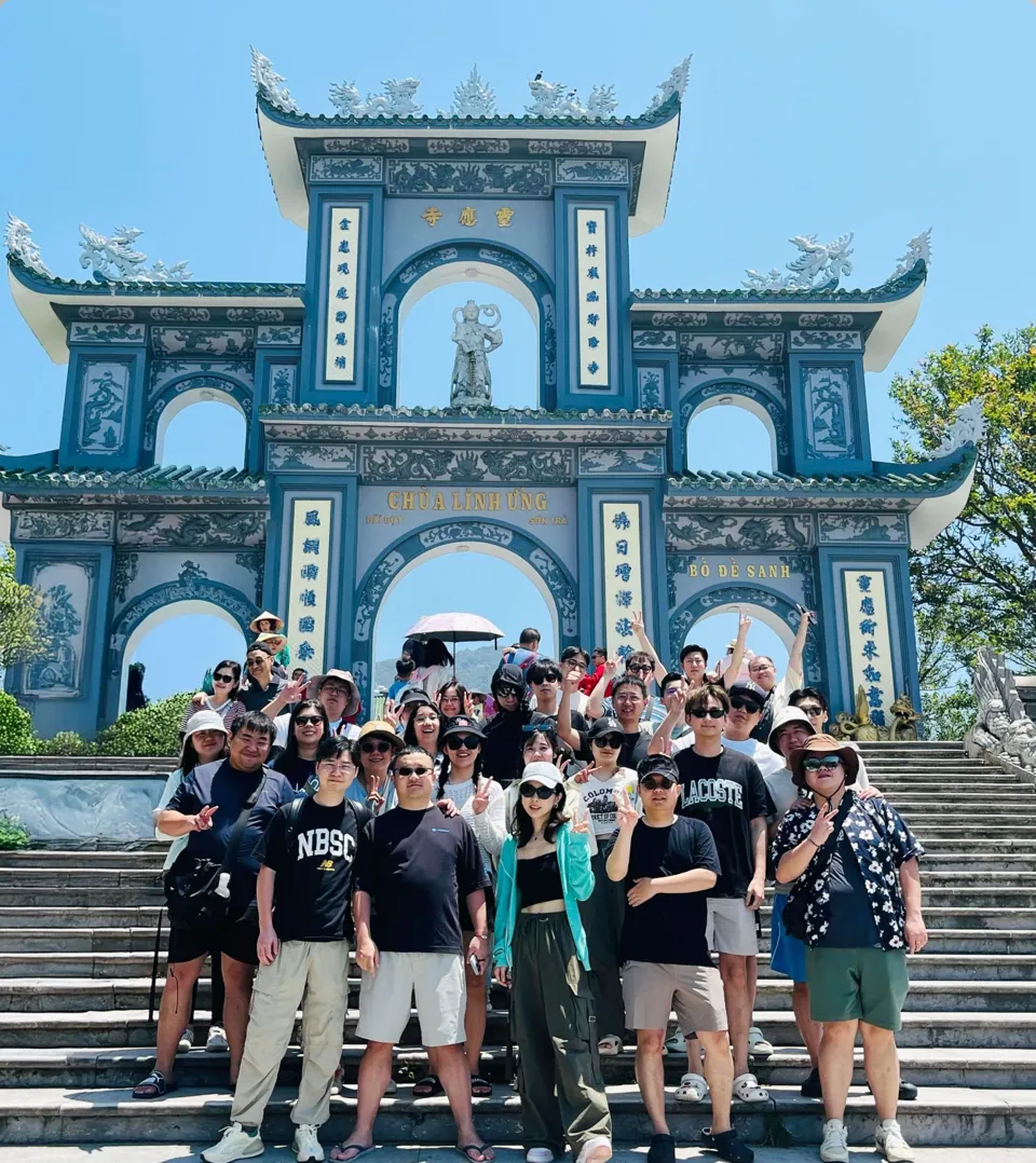 Cyberbot team visiting a landmark in Da Nang